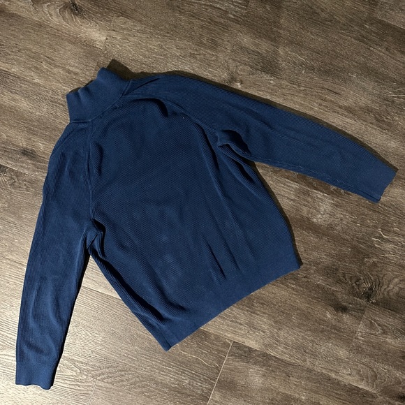 Banana Republic Men’s sweater - Picture 3 of 3